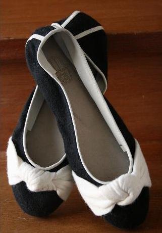 Ballerines noires noeud blanc – Le Blog de Betty