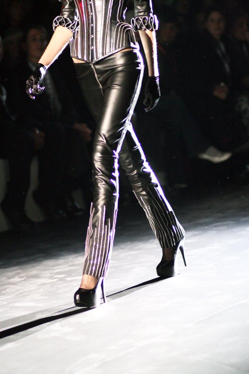 Barcelone defile pantalon cuir – Le Blog de Betty