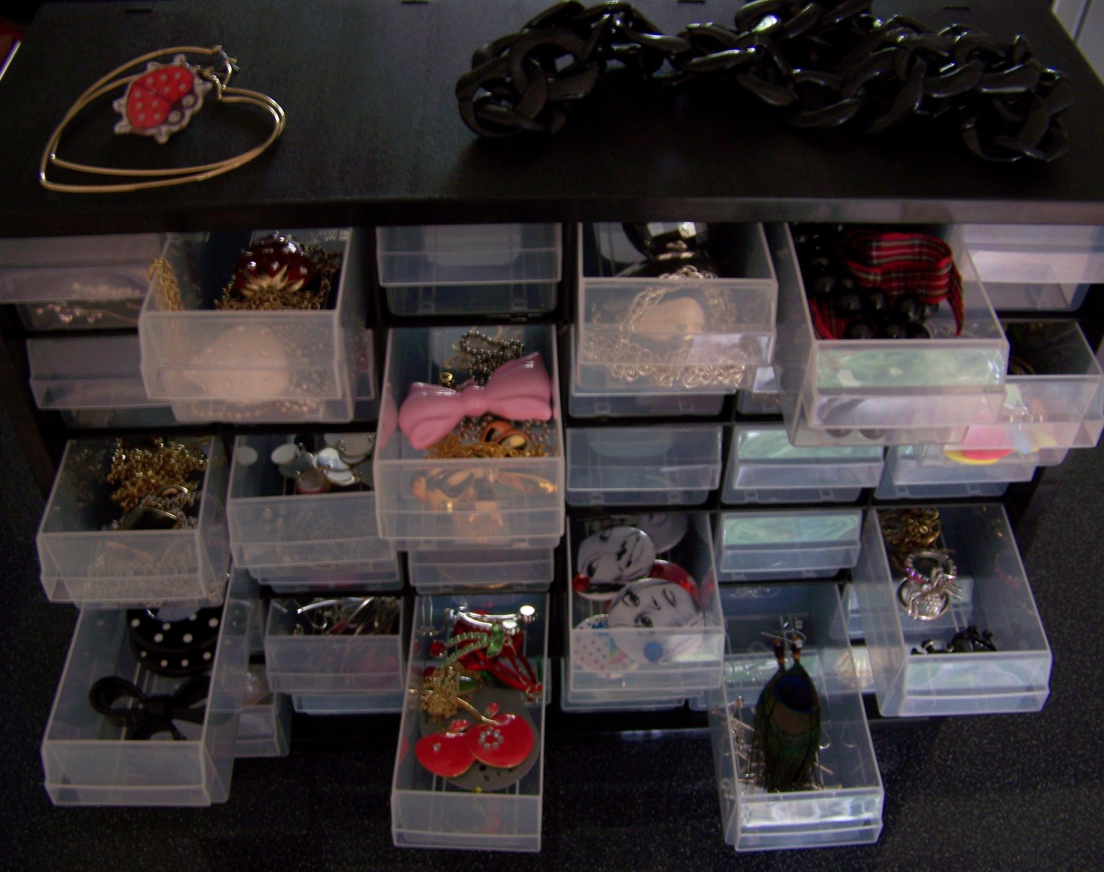 Bijoux rangement tiroirs – Le Blog de Betty