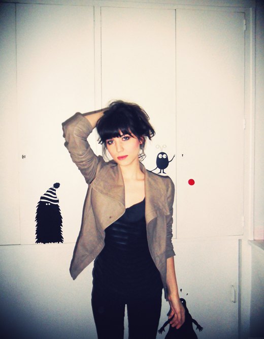 Blazer beige robe noire noeud – Le Blog de Betty