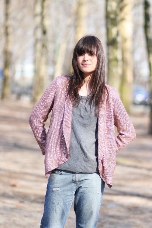 Blazer rose paillettes boyfriend jean – Le Blog de Betty