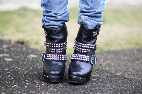 Boots cloutees jean destroy – Le Blog de Betty