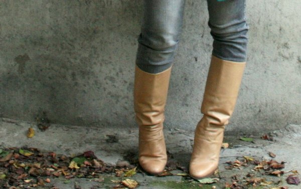 Bottes beiges jean gris – Le Blog de Betty