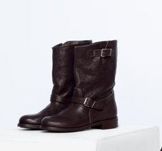 Bottes cuir marron boucles – Le Blog de Betty