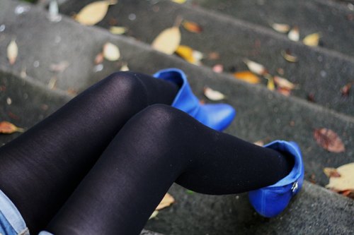 Bottines bleu electrique collants – Le Blog de Betty