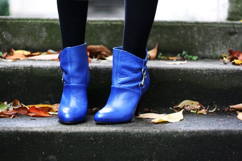 Bottines bleu electrique feuilles mortes – Le Blog de Betty
