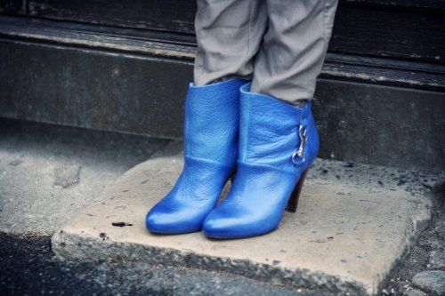 Bottines bleu electrique marche – Le Blog de Betty