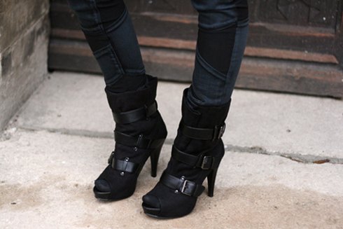Bottines boucles talons hauts – Le Blog de Betty