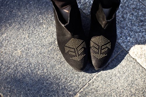 Bottines cloutees noires – Le Blog de Betty