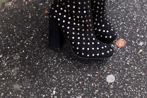 Bottines cloutees pois argent – Le Blog de Betty