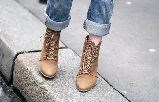 Bottines lacees camel jean retrousse – Le Blog de Betty