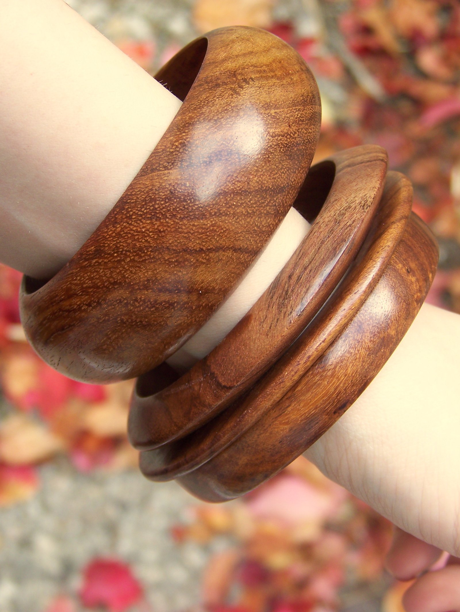 Bracelets joncs bois – Le Blog de Betty