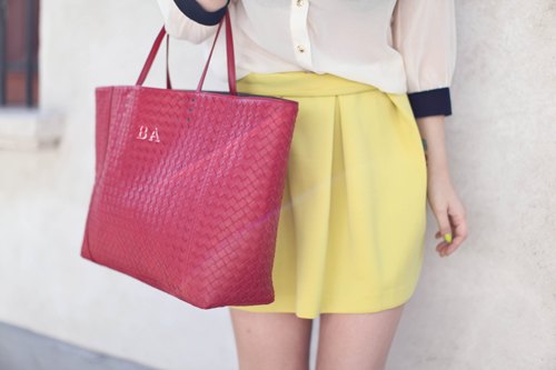 Cabas rouge jupe jaune – Le Blog de Betty