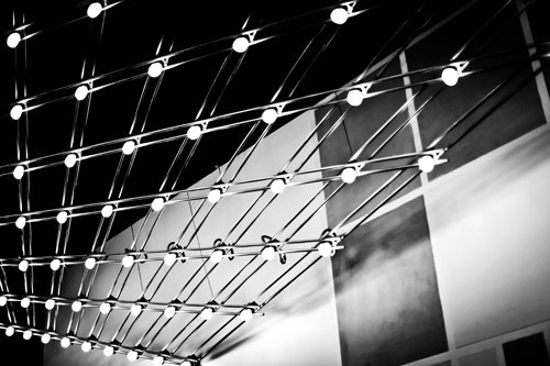 Cannes plafond lumieres noir et blanc – Le Blog de Betty