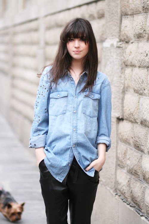 Chemise en jean pantalon noir mur – Le Blog de Betty