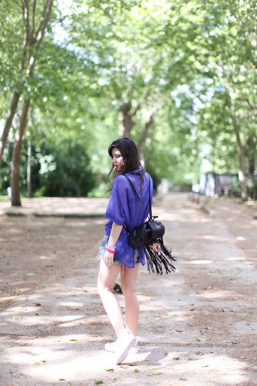 Chemise violette sac a dos franges allee – Le Blog de Betty