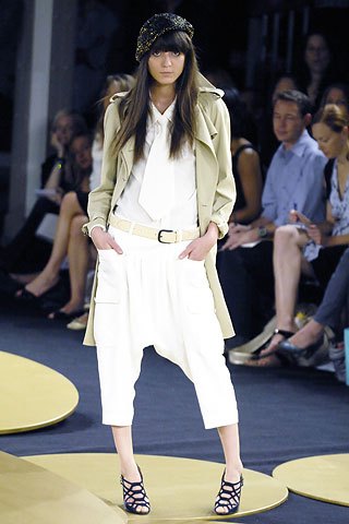 Defile sarouel trench – Le Blog de Betty