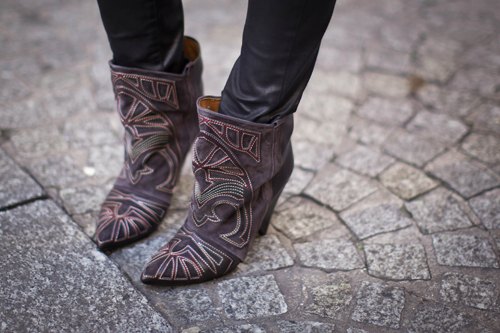 Effet isabel marant santiags brodees – Le Blog de Betty