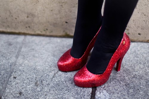 Escarpins paillettes rouges – Le Blog de Betty