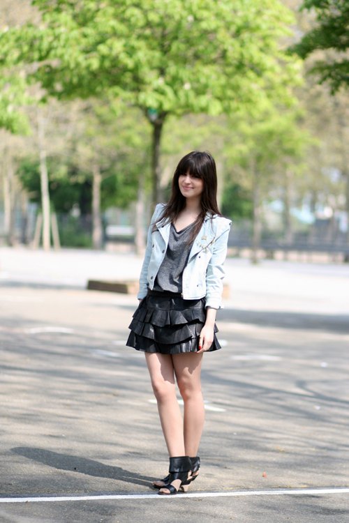 Froufroutee jupe volants noire veste bleu ciel – Le Blog de Betty