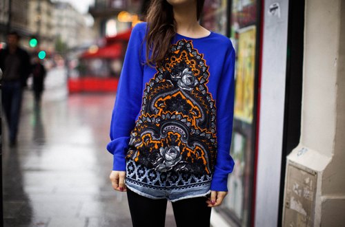 Gilet bleu tunique imprimee vitrine – Le Blog de Betty