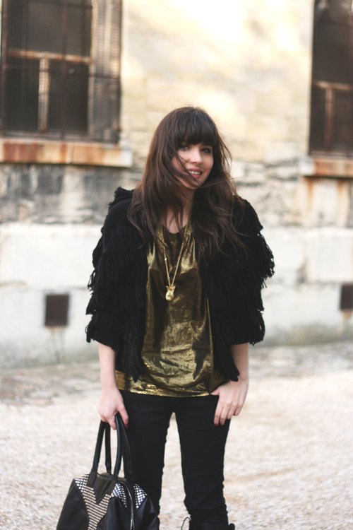 Gilet franges noir top dore sac – Le Blog de Betty