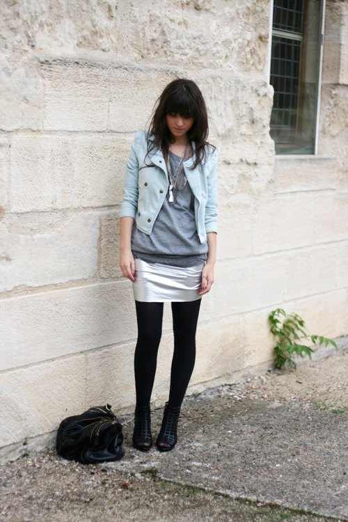 Jupe metallisee argent veste bleu ciel – Le Blog de Betty