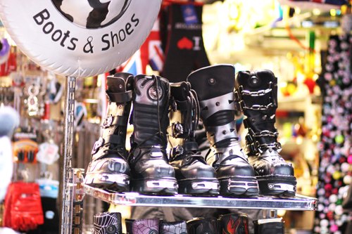 Londres camden boutique boots – Le Blog de Betty