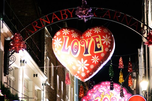 Londres carnaby street coeur love – Le Blog de Betty