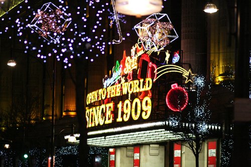 Londres hamleys illuminations – Le Blog de Betty