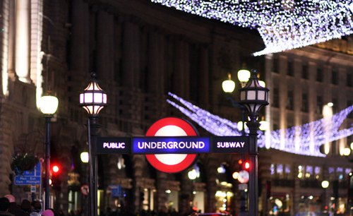 Londres underground illuminations – Le Blog de Betty