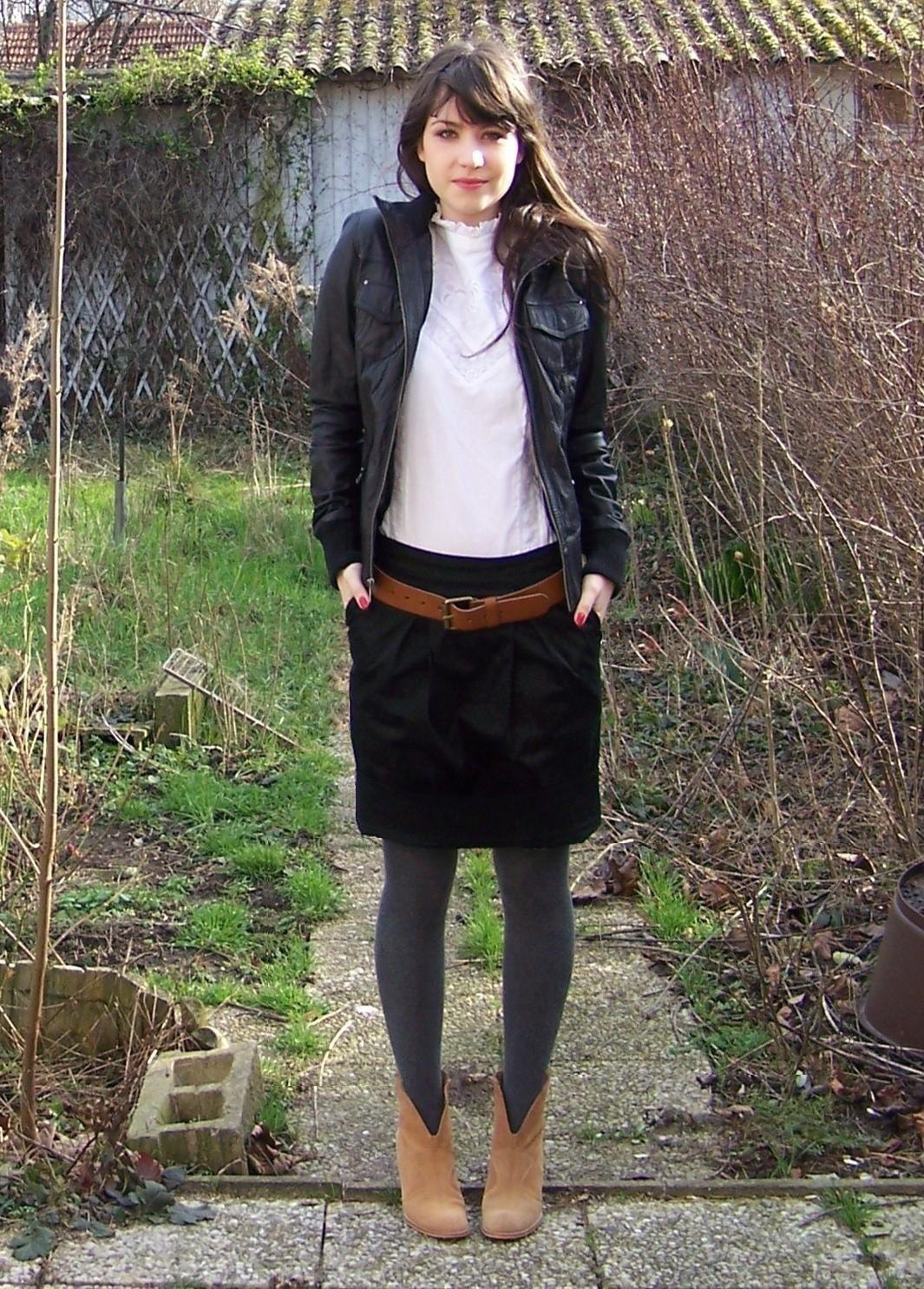 Look jupe tulipe blouson cuir noir – Le Blog de Betty