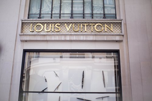Louis vuitton champs elysees facade – Le Blog de Betty