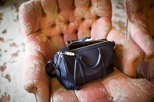 Louis vuitton sac noir fauteuil – Le Blog de Betty