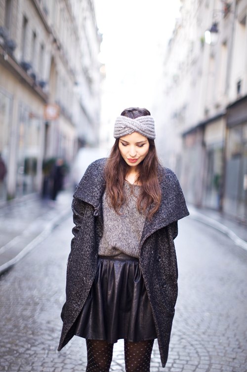 Manteau gris jupe cuir headband – Le Blog de Betty