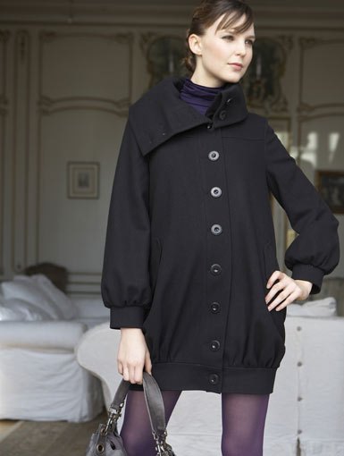 Manteau noir boutonne – Le Blog de Betty