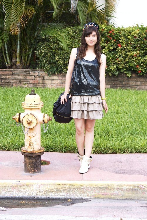 Miami top cuir jupe volants – Le Blog de Betty