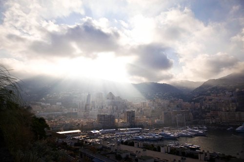 Monaco ciel nuages soleil – Le Blog de Betty