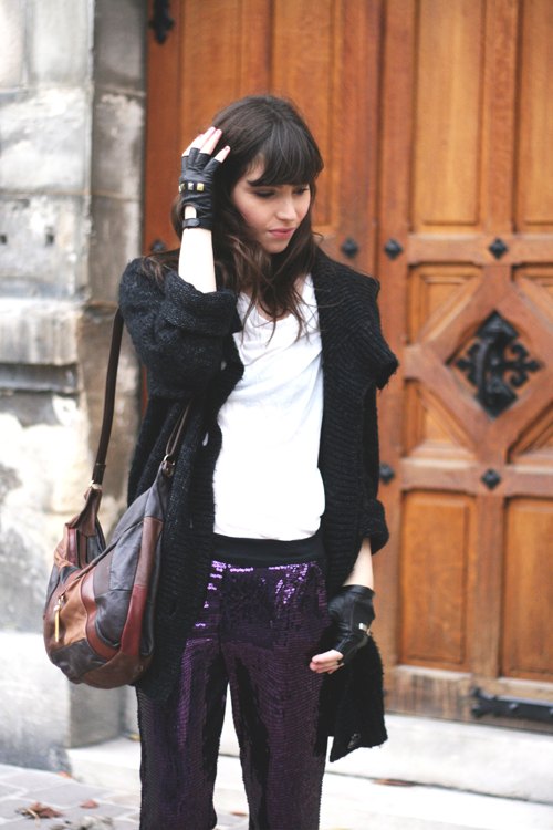 Pantalon sequins violet mitaines porte – Le Blog de Betty