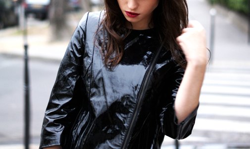 Perfecto vernis noir portrait – Le Blog de Betty