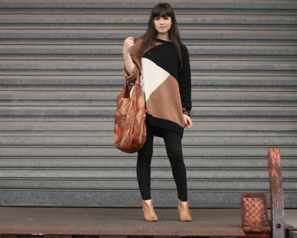 Pull colorblock legging noir – Le Blog de Betty