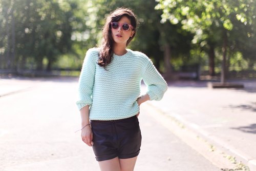Pull menthe short noir parc – Le Blog de Betty