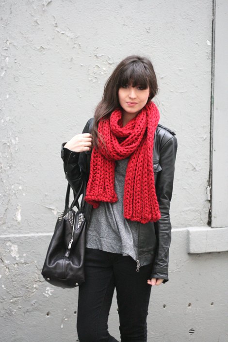 Red is not dead echarpe rouge perfecto – Le Blog de Betty