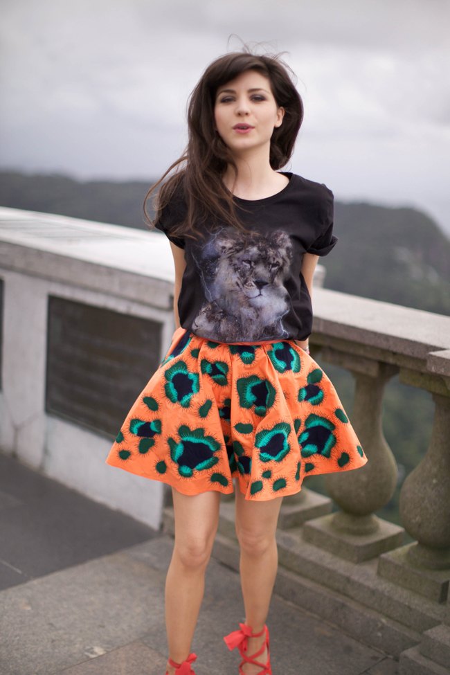 Rio corcovado jupe orange imprimee tshirt noir – Le Blog de Betty