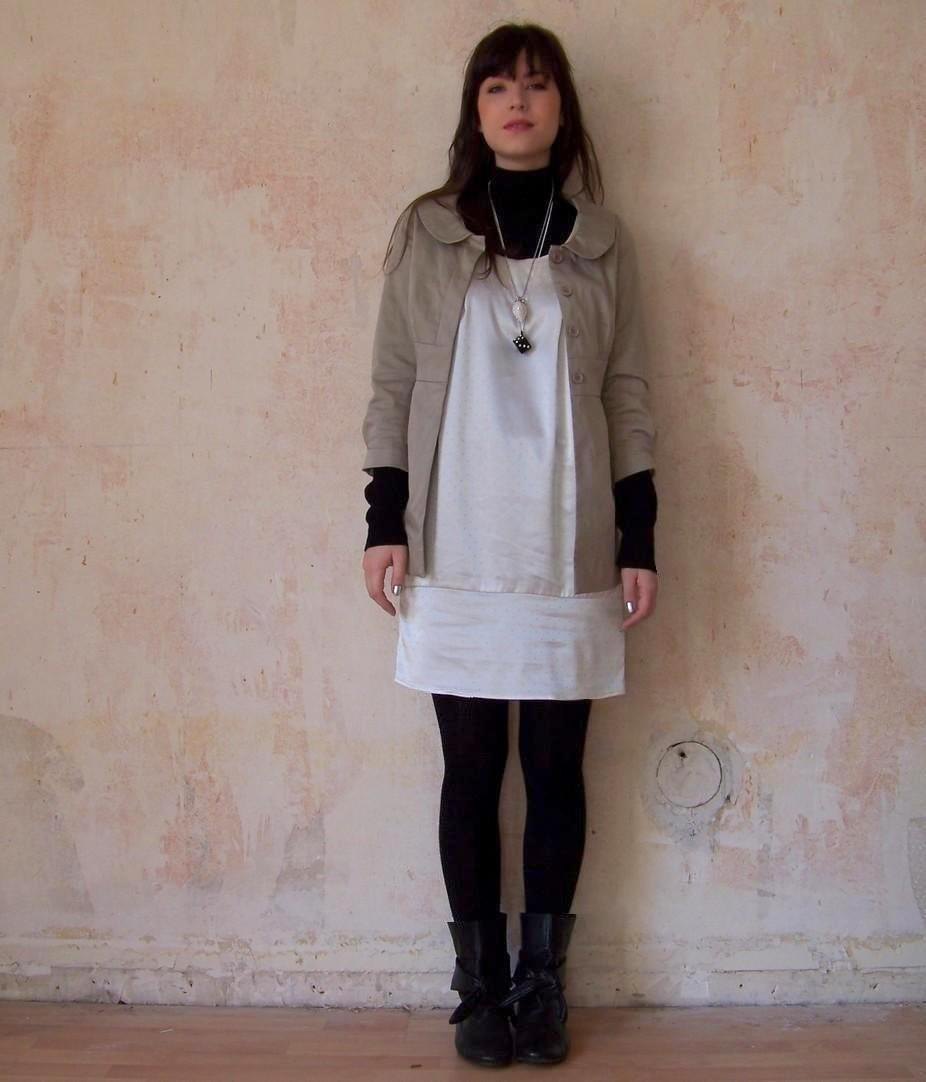 Robe blanche trench beige – Le Blog de Betty