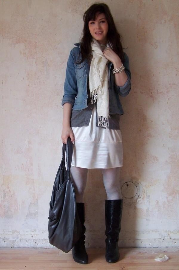 Robe blanche veste en jean bottes – Le Blog de Betty