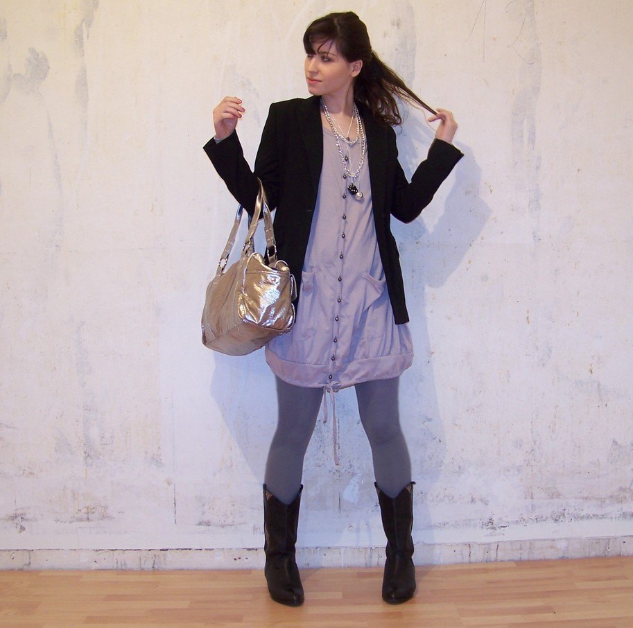 Robe grise blazer sac dore – Le Blog de Betty