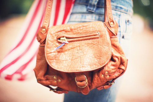 Sac cuir camel jean – Le Blog de Betty