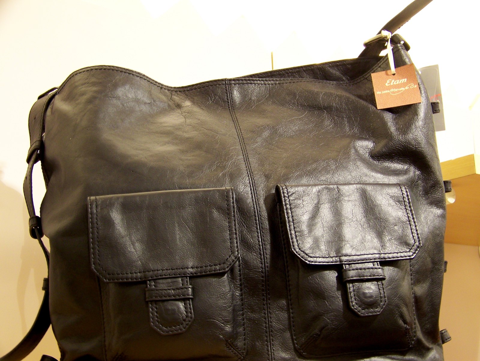 Sac cuir noir poches – Le Blog de Betty
