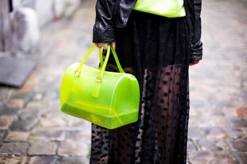 Sac jaune fluo jupe dentelle – Le Blog de Betty